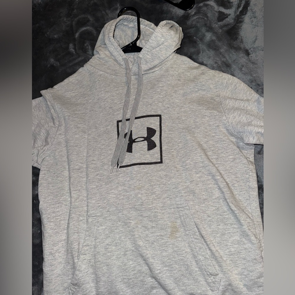 Under armour gray hoodie